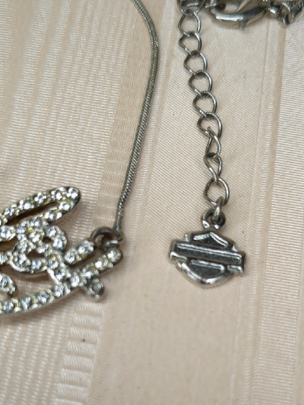 Y2K Retro Harley Davidson Crystal Necklace Bar Logo Silver Bikercore Moto - Picture 8 of 9